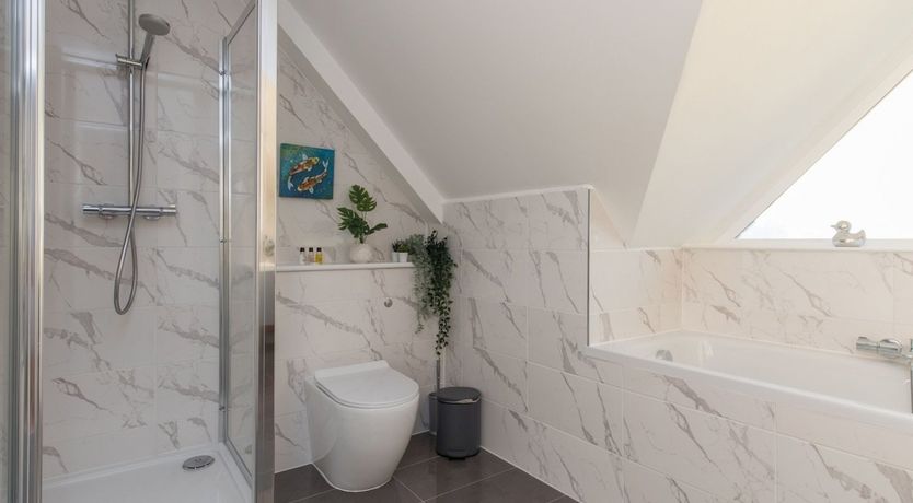 Photo of The Windsor Lookout