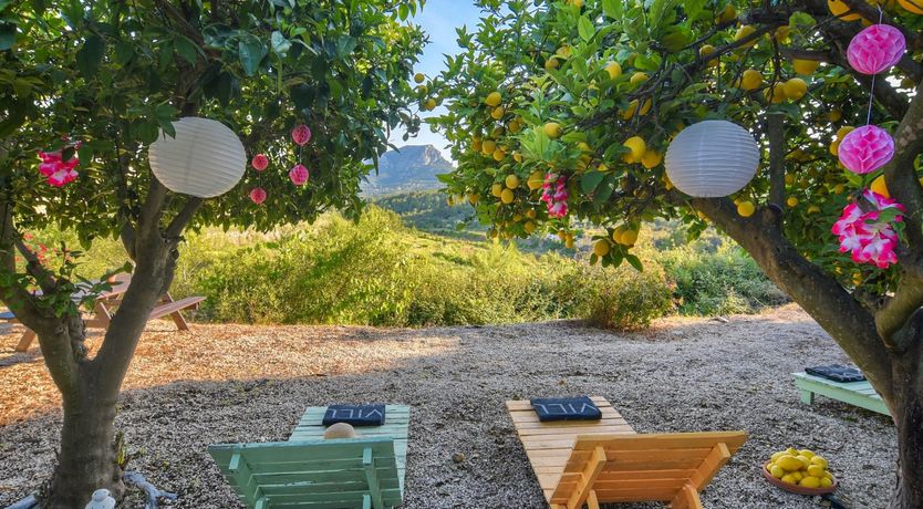 Photo of Sunburst Sunrise