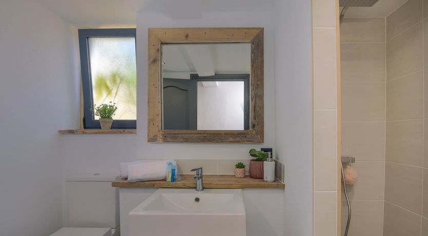 Photo of Sunburst Sunrise