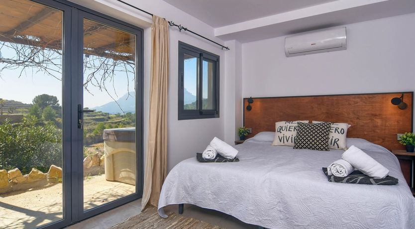 Photo of Sunburst Sunrise