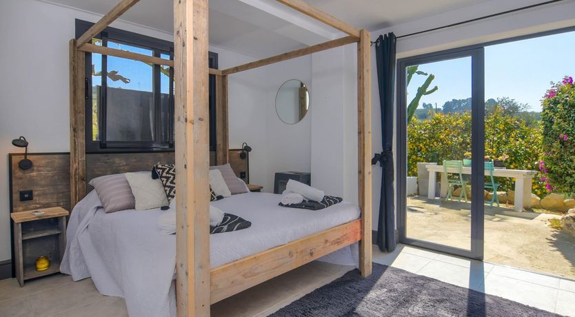 Photo of Sunburst Sunrise