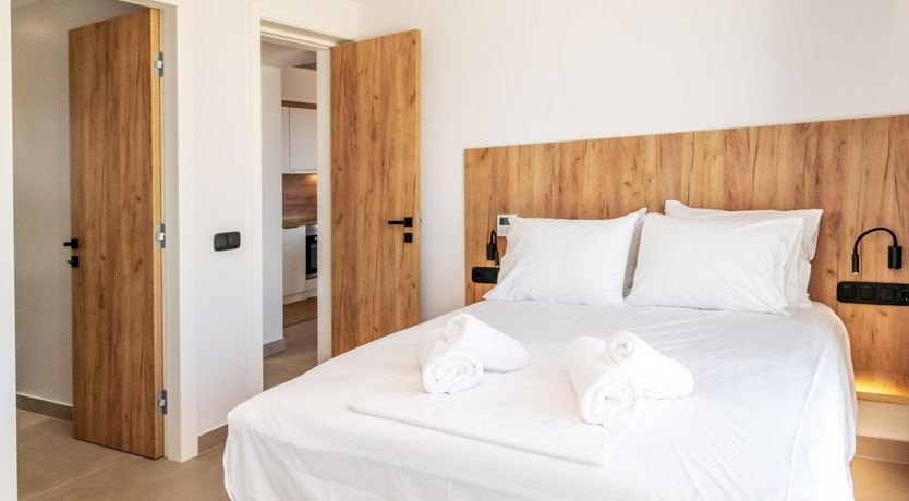 Photo of Clear Blue Horizon