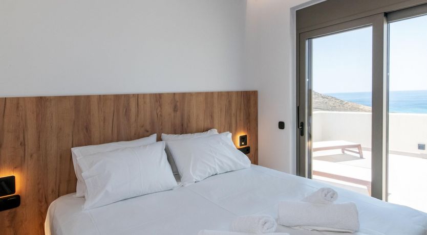 Photo of Clear Blue Horizon