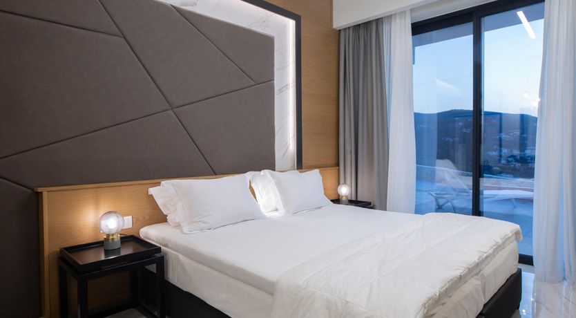 Photo of To the Water's Edge