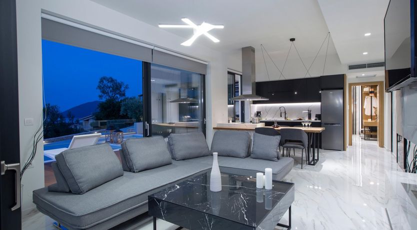 Photo of To the Water's Edge