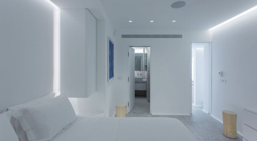 Photo of I Can See For Miles & More