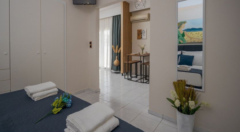 Photo of Heraklion Hibiscus