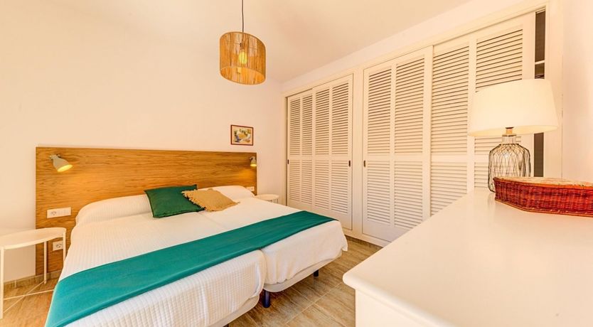 Photo of Coral & Conch