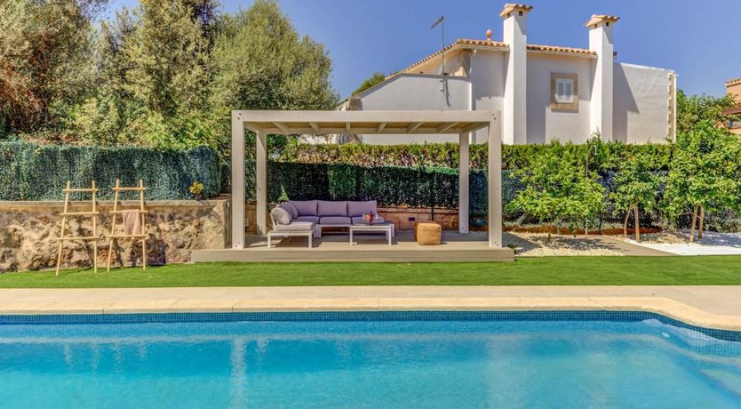 Photo of Coral & Conch