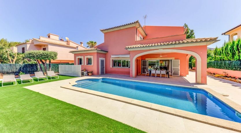 Photo of Coral & Conch