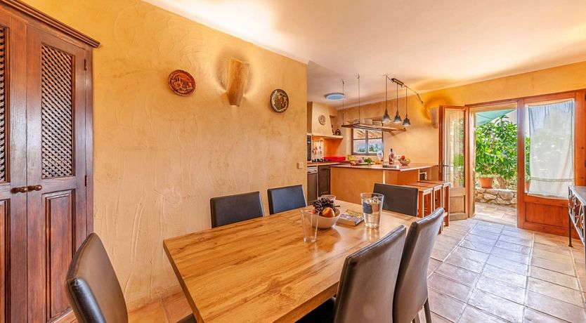 Photo of A Twist of Green