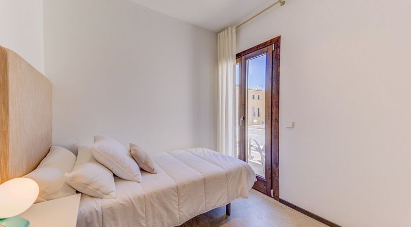 Photo of A Glimpse Of Serenity