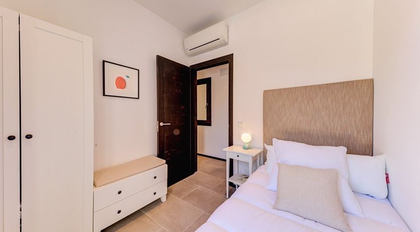 Photo of A Glimpse Of Serenity