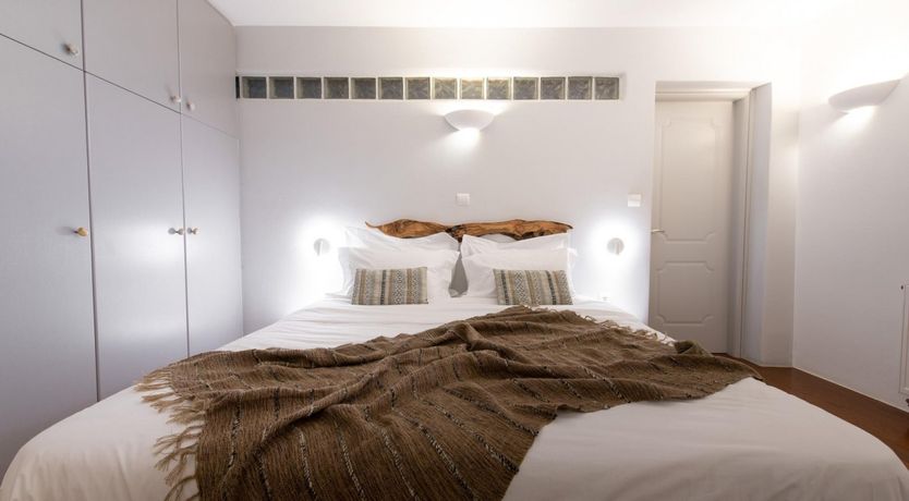 Photo of Arch & Macrame