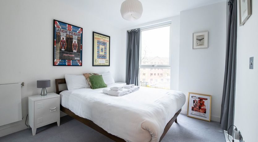 Photo of Day's A-Dawning