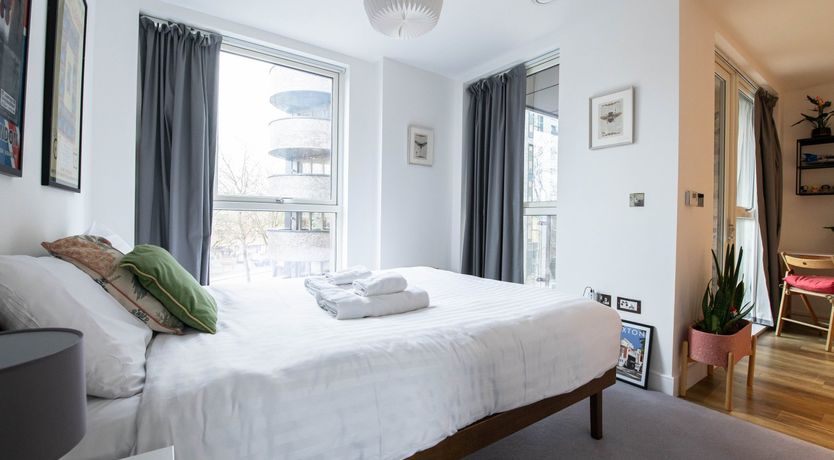 Photo of Day's A-Dawning