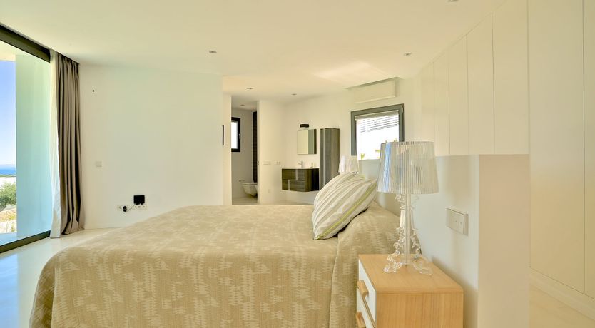 Photo of Hazy Island View