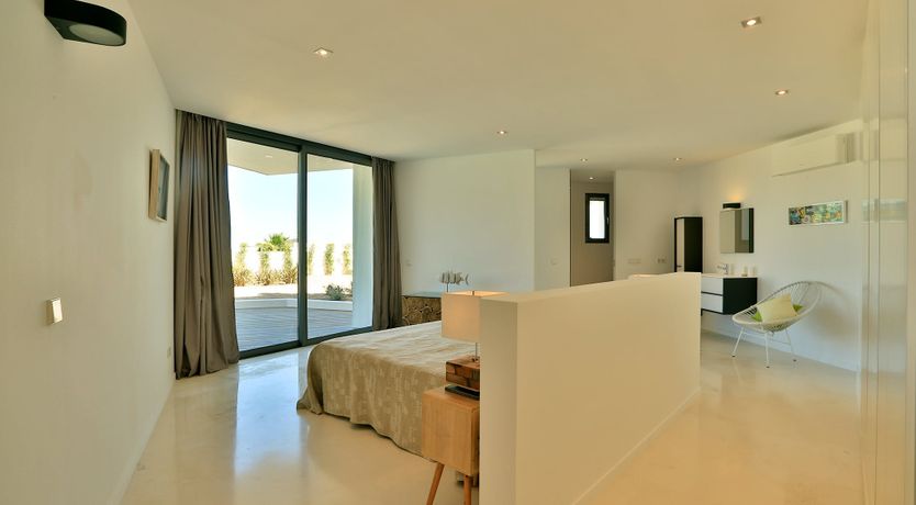 Photo of Hazy Island View