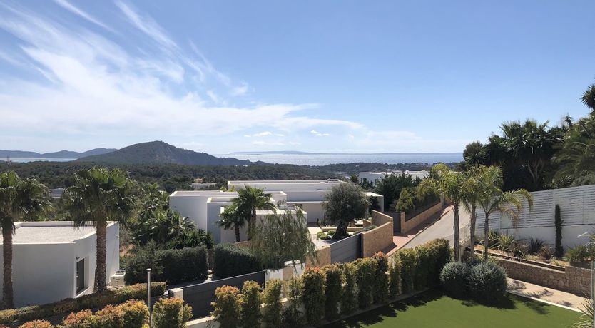 Photo of Hazy Island View