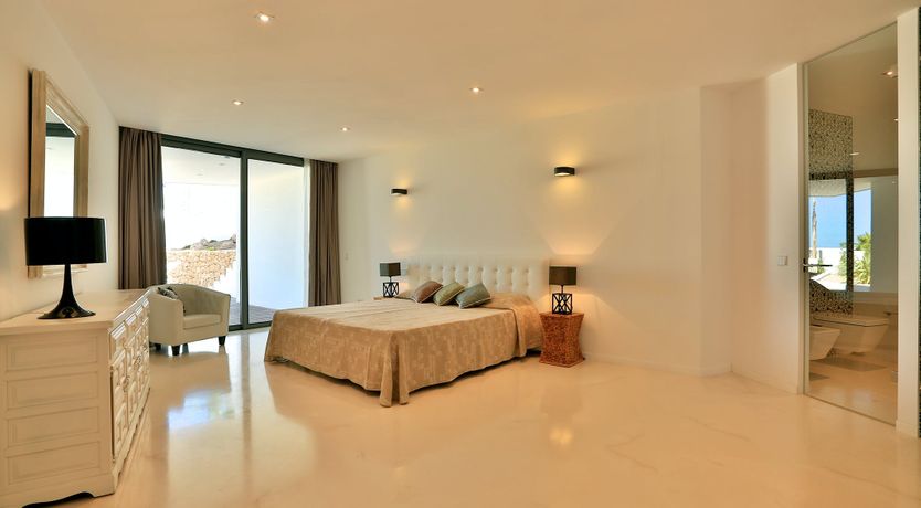 Photo of Hazy Island View