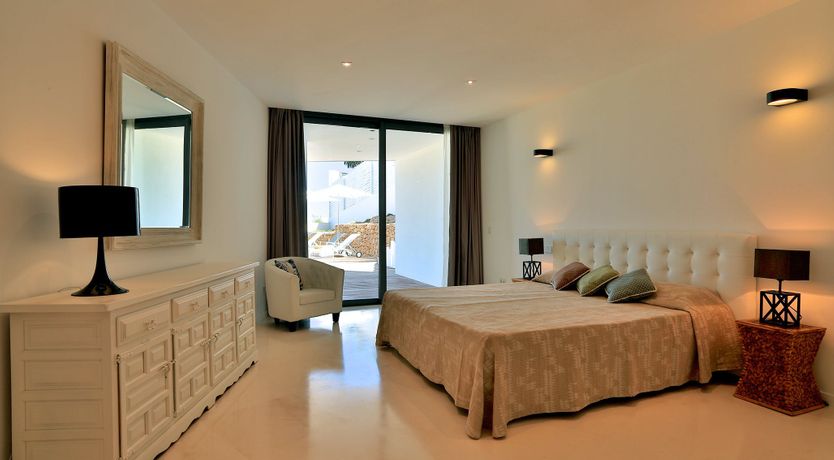 Photo of Hazy Island View