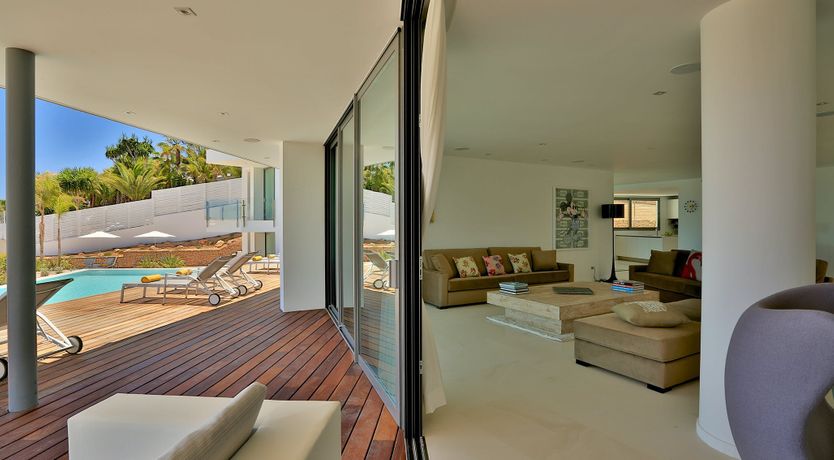 Photo of Hazy Island View