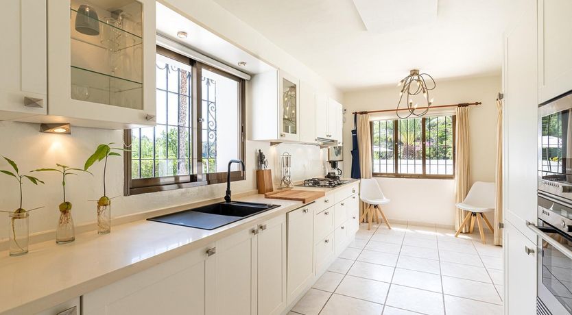 Photo of Angles & Arches