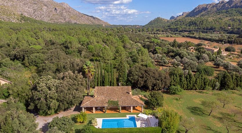 Photo of A Study in Reflections