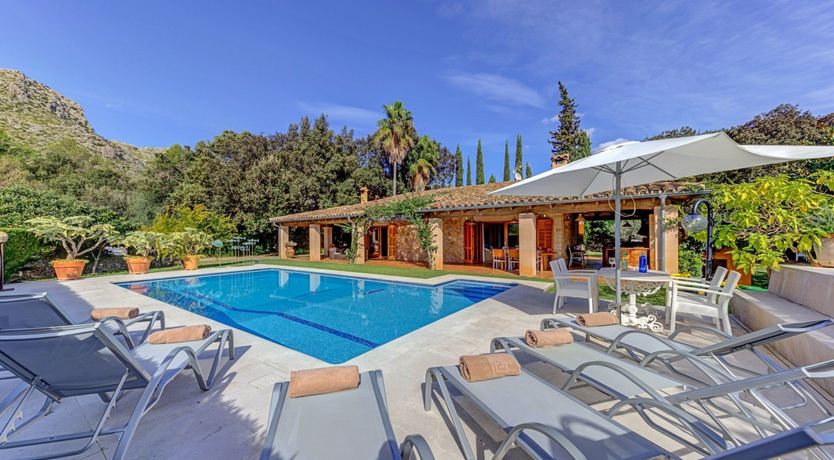 Photo of A Study in Reflections