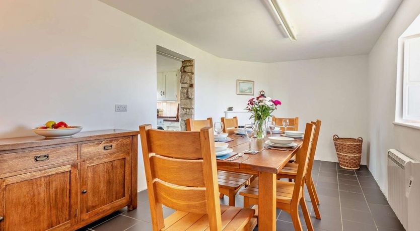 Photo of 4 Bed in Worth Matravers