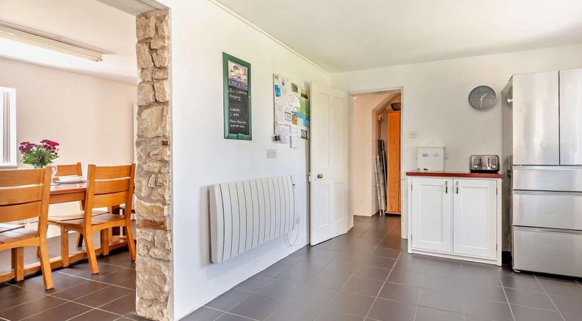 Photo of 4 Bed in Worth Matravers