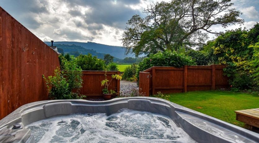 Photo of 1 Bed in Llangollen