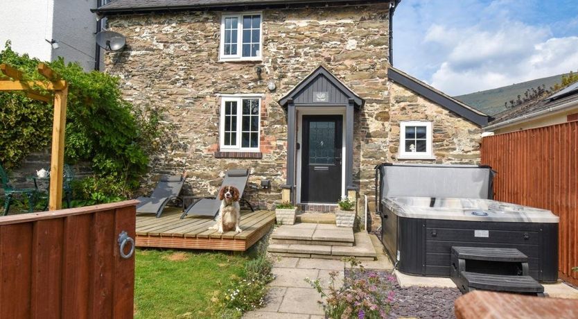Photo of in Llangollen (91040)