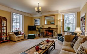 Photo of  in Alston (91217)