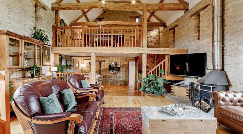 Photo of 7 Bed in Chaxhill