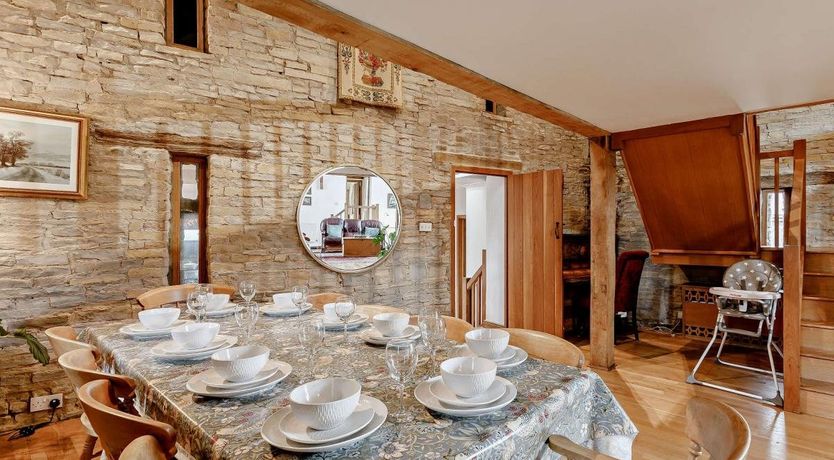 Photo of 7 Bed in Chaxhill