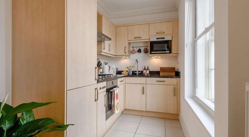 Photo of 2 Bed in Bath