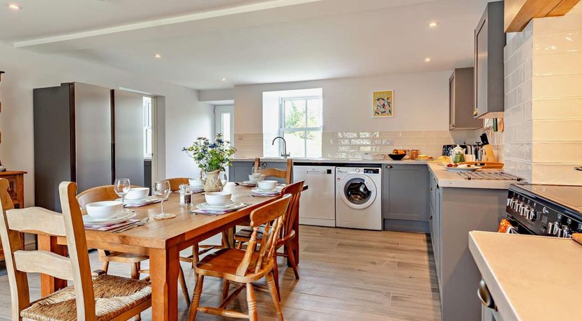 Photo of 3 Bed in Abergavenny