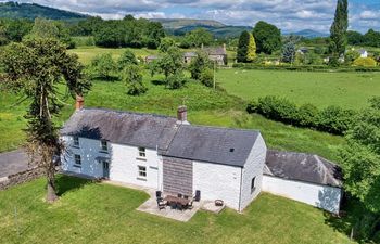 3 Bed in Abergavenny Holiday Cottage