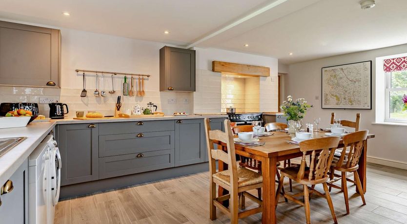Photo of 3 Bed in Abergavenny