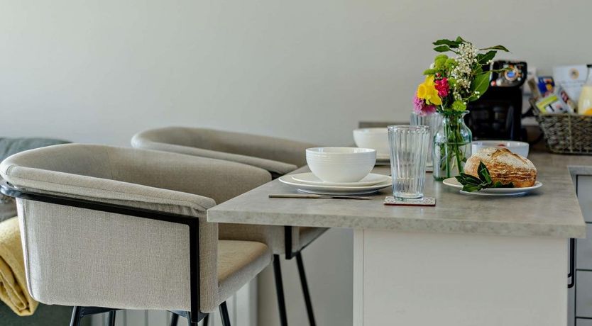 Photo of 1 Bed in Kings Heanton