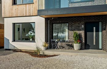 in Christchurch  (91319) Holiday Cottage