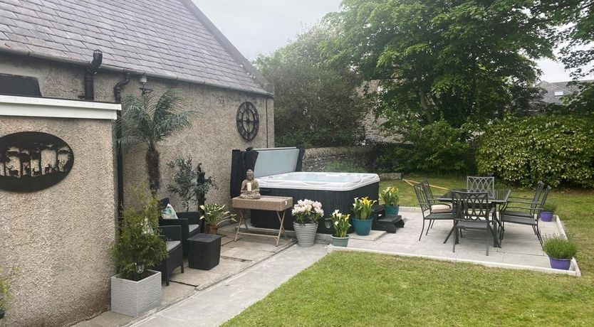 Photo of 4 Bed in Wick