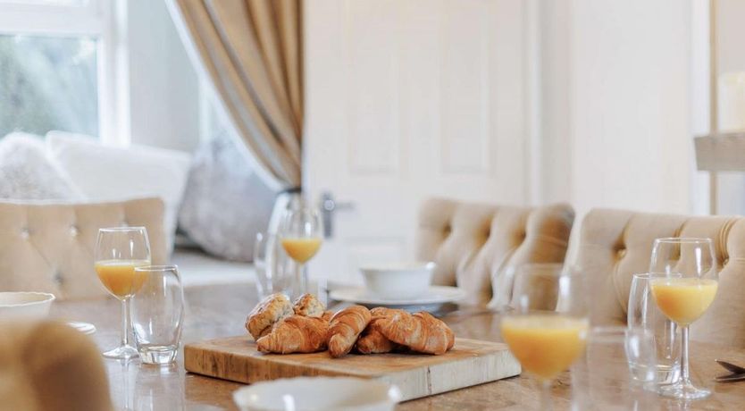 Photo of 5 Bed in Pinvin