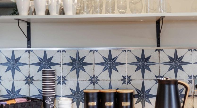 Photo of 5 Bed in Pinvin