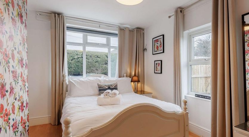 Photo of 5 Bed in Pinvin