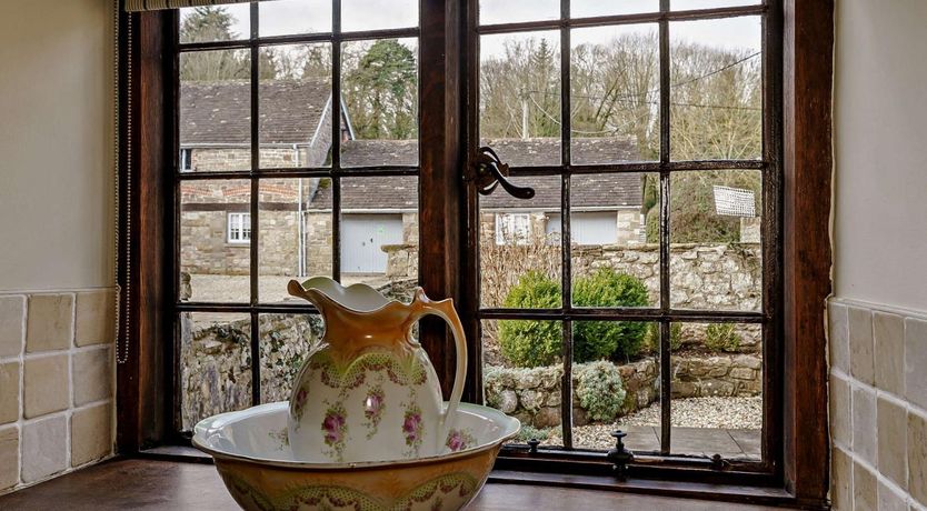 Photo of 2 Bed in Abergavenny