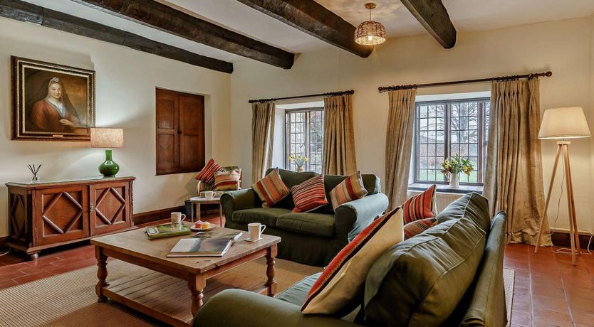 Photo of 2 Bed in Abergavenny