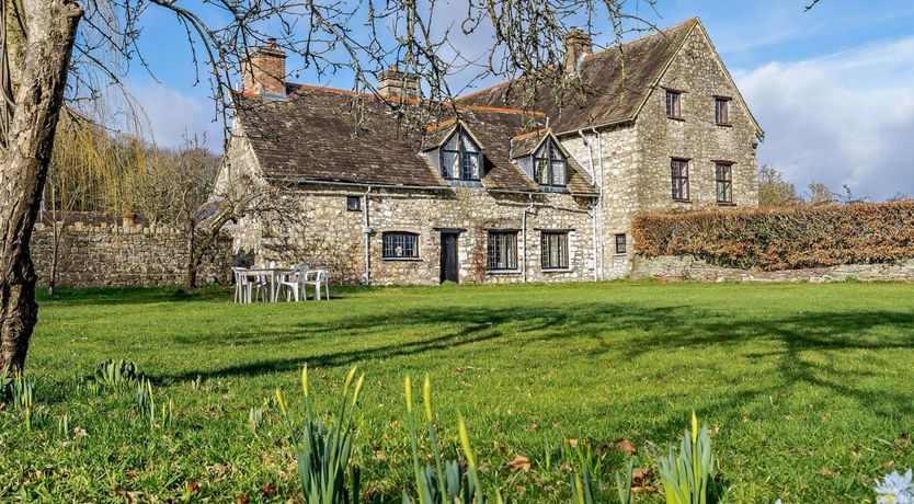 Photo of 2 Bed in Abergavenny