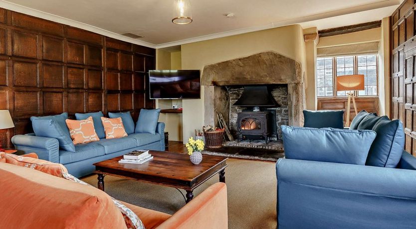 Photo of 4 Bed in Abergavenny